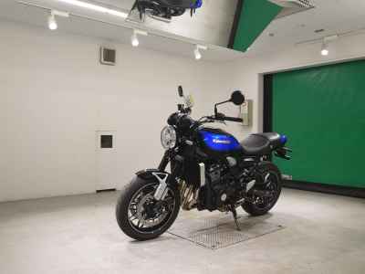 Kawasaki Z900RS 2025