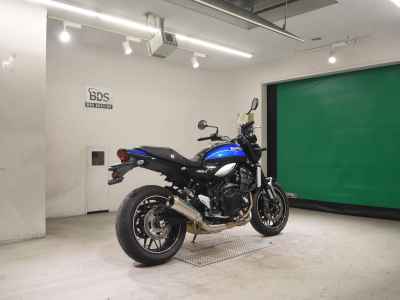 Kawasaki Z900RS 2025