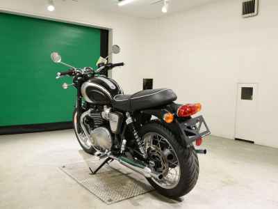 Triumph Bonneville T120 2025