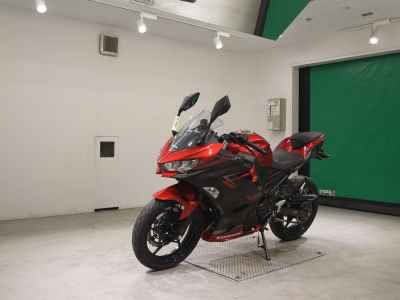 Kawasaki Ninja 400 2018