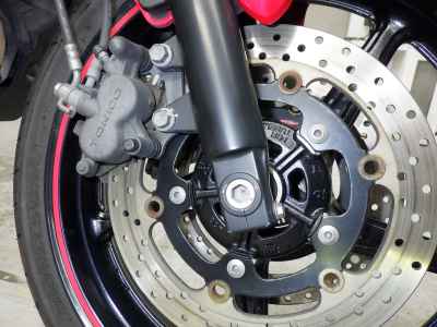 Suzuki Gladius SFV400 2010