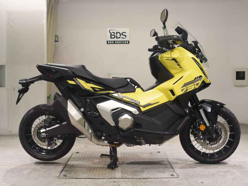 Honda X-Adv 750 2025