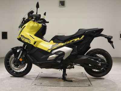 Honda X-Adv 750 2025