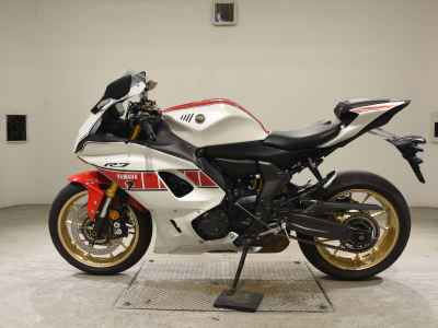 Yamaha YZF-R7 2022