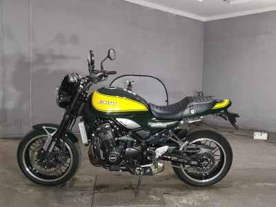 Kawasaki Z900RS 2023