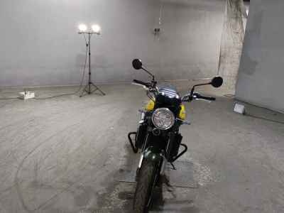 Kawasaki Z900RS 2023