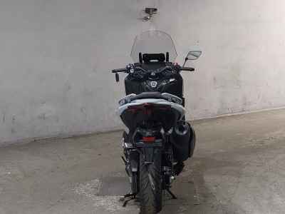 Yamaha TMAX 560 2025
