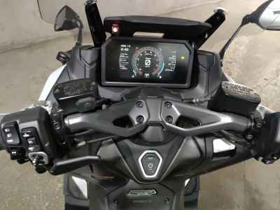 Yamaha TMAX 560 2025
