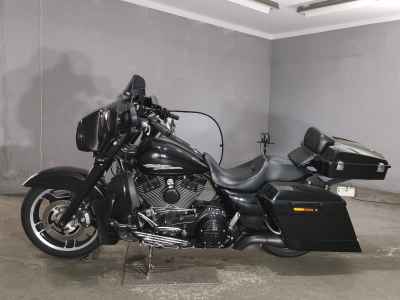 Harley-Davidson FLHX 1690 2012