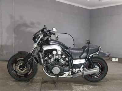 Yamaha V-Max 1200