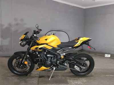 Triumph Street Triple RS 2025