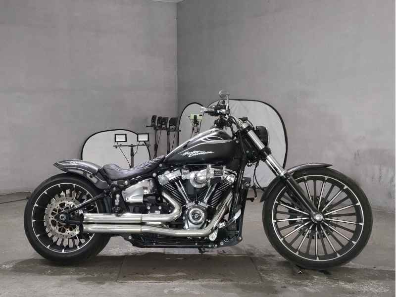 Harley-Davidson Breakout FXBR1920 2023