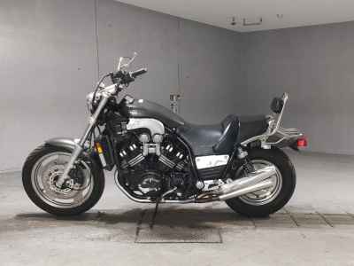 Yamaha V-Max 1200