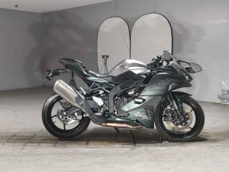 Kawasaki Ninja ZX-4R SE 2025