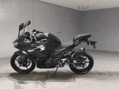 Kawasaki Ninja 400 2024