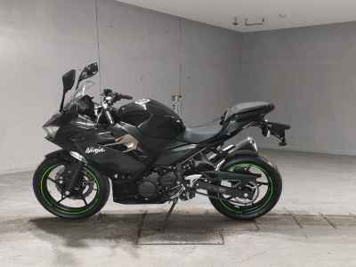 Kawasaki Ninja 400 2021
