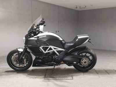 Ducati Diavel Carbon 2014