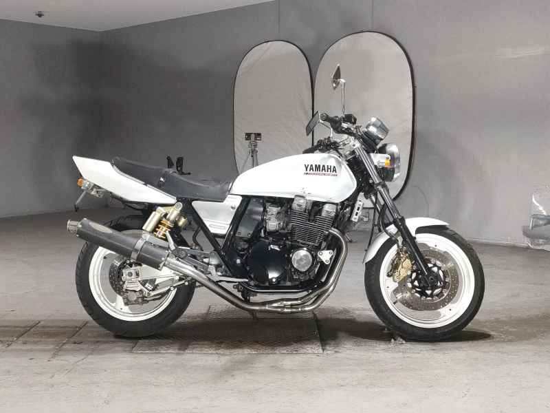 Yamaha XJR400