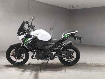 Kawasaki Z400 2020