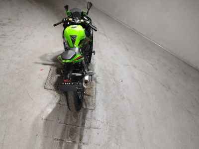 Kawasaki Ninja ZX-4RR 2023