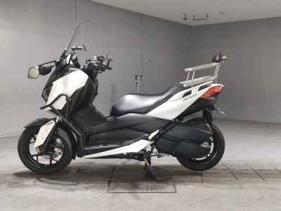 Yamaha XMAX 250