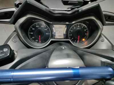 Yamaha XMAX 250