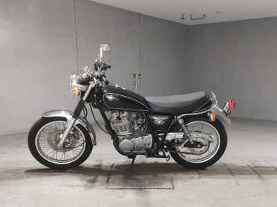 Yamaha SR400 2005