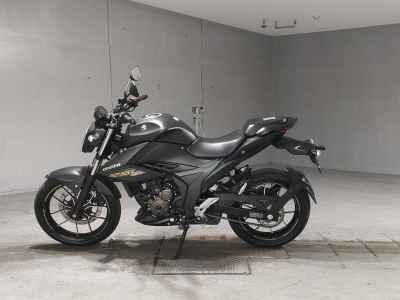 Suzuki GSX250 Katana