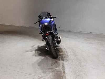 Yamaha YZF-R25 2022