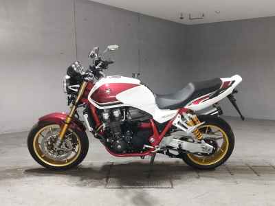 Honda CB1300SF 2024