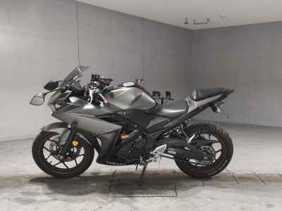 Yamaha YZF-R25 2016