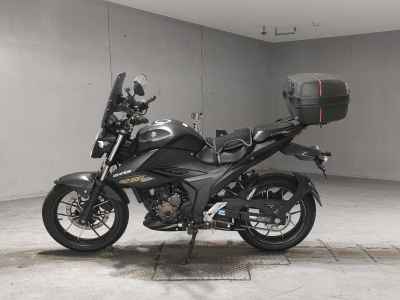 Suzuki GSX250 Katana