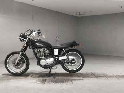 Yamaha SR400 2019
