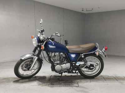 Yamaha SR400 2021