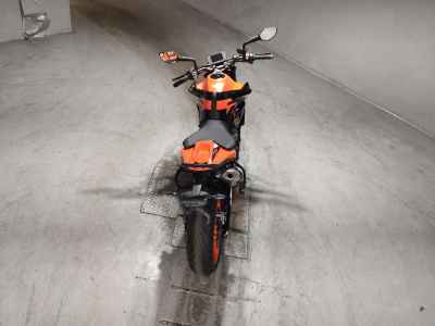 KTM 890 Duke