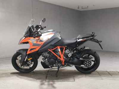 KTM 1290 Super Duke GT