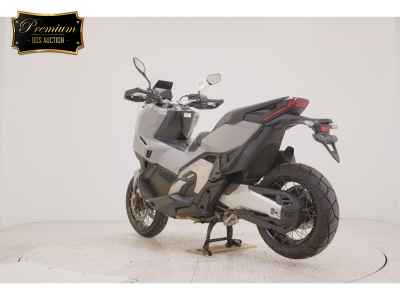 Honda X-Adv 750 2025