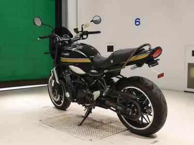 Kawasaki Z900RS 2021