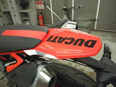 Ducati Hypermotard 698 2024