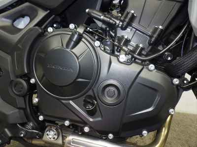 Honda CB400SFV Boldor 2025