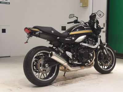 Kawasaki Z900RS 2024