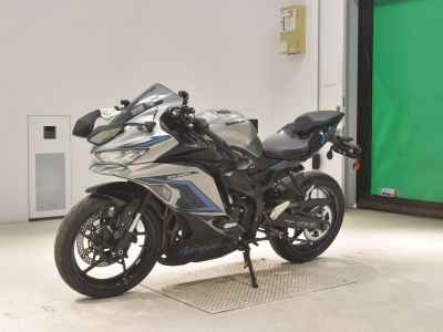 Kawasaki Ninja ZX-25R KRT Edition 2024