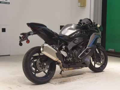 Kawasaki Ninja ZX-25R KRT Edition 2024