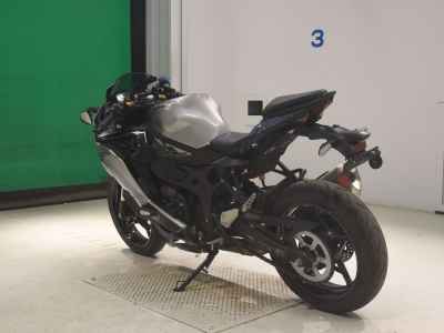 Kawasaki Ninja ZX-25R KRT Edition 2024