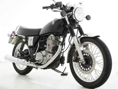 Yamaha SR400 2020