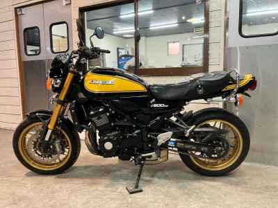 Kawasaki Z900RS 2023