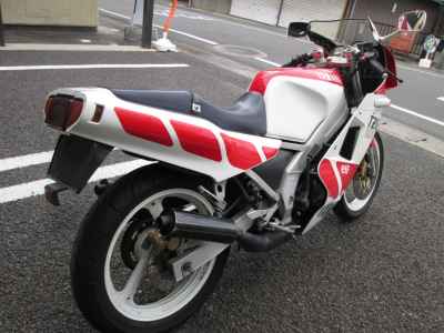 Yamaha TZR250