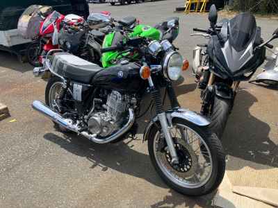 Yamaha SR400 2019