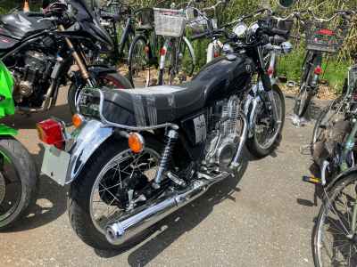 Yamaha SR400 2019