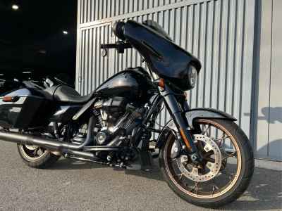 Harley-Davidson FLHXST 2023